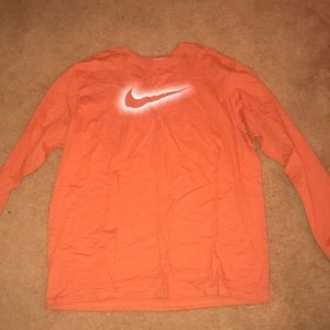 Nike long sleeve graphic shirt